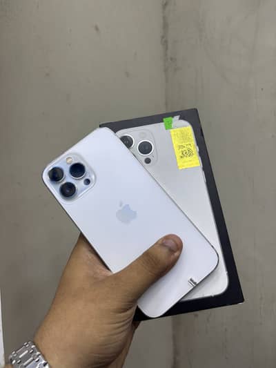 Apple iPhone 13 Pro Max 128gb with box 87 health 10/10