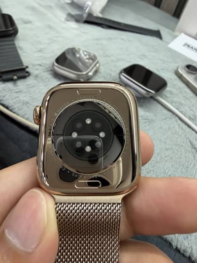 Series 11 Gold Titanium | 42mm | Apple NonActive | Apple Watch Gold