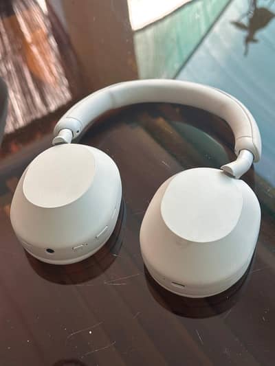 Sony Wh1000XM5 for Sale