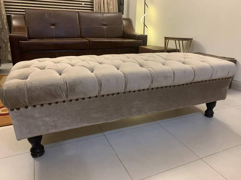 Couch Fresh Condition 1