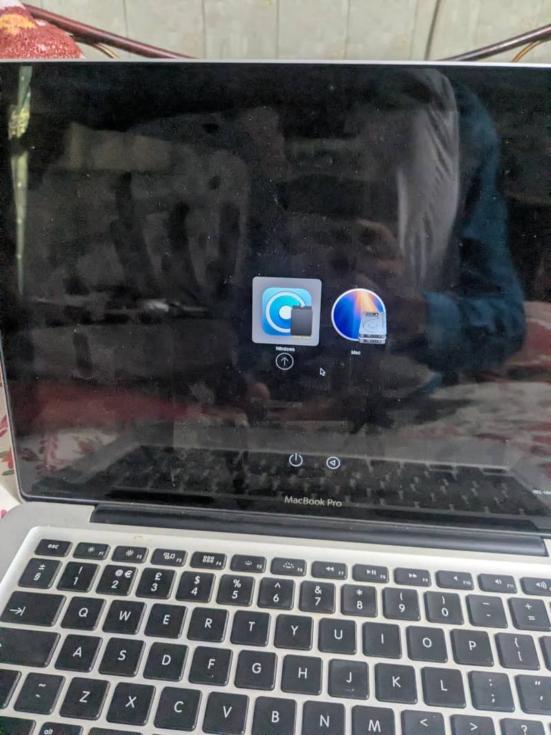 Macbook pro 2012 mid win/mac both 1