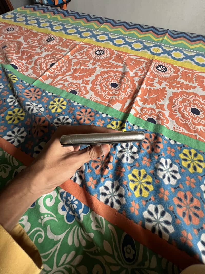 Apple iPhone X 4