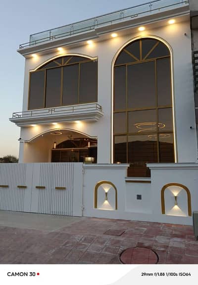 Luxury 8 Marla triple storey house available for sale
