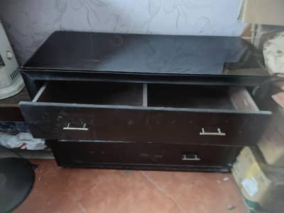 dressing table