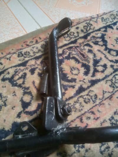 125 janion side stand