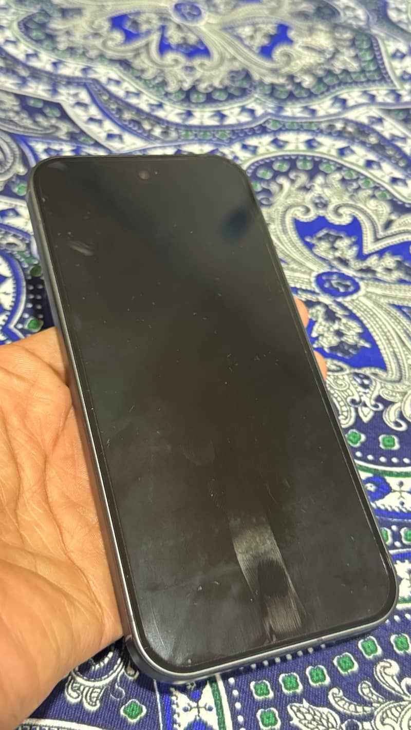 Google Pixel 9 4