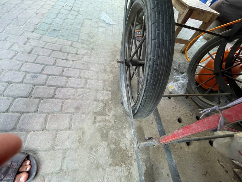 ہاتھ والی ریڑھی 6