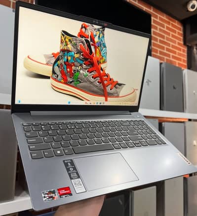 Lenovo Ideapad Slim3  13thGen  Ryzen 5  DDR5RAM  2GB Graphic Dedictaed