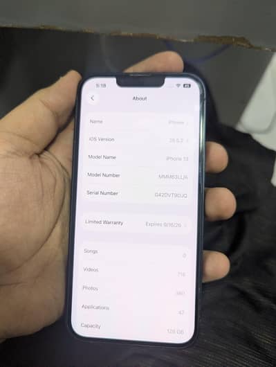 Apple iPhone 13
