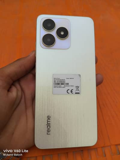 Realme C53 6/128 gb 10/9 complete box