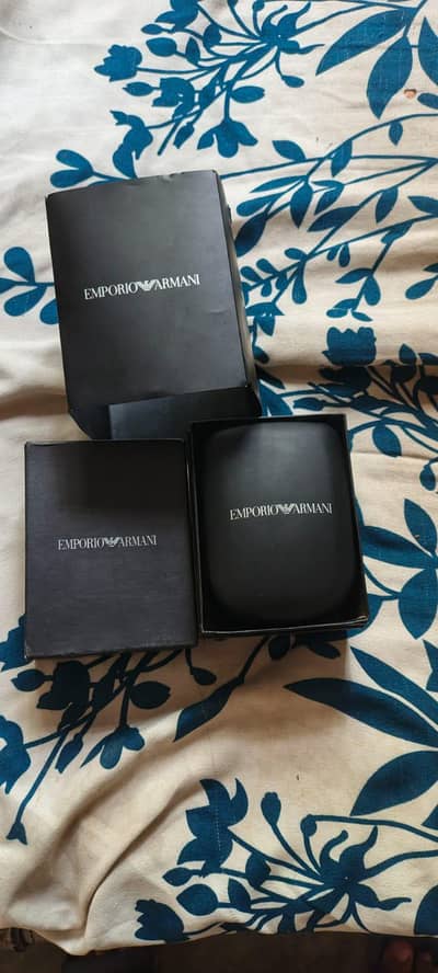 50 METERS/5 ATM  STAINLESS STE CE OITOS EMPORIO ARMANI AR-1823