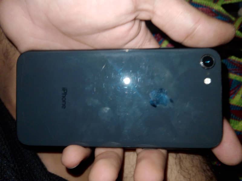 Apple iPhone 8 0
