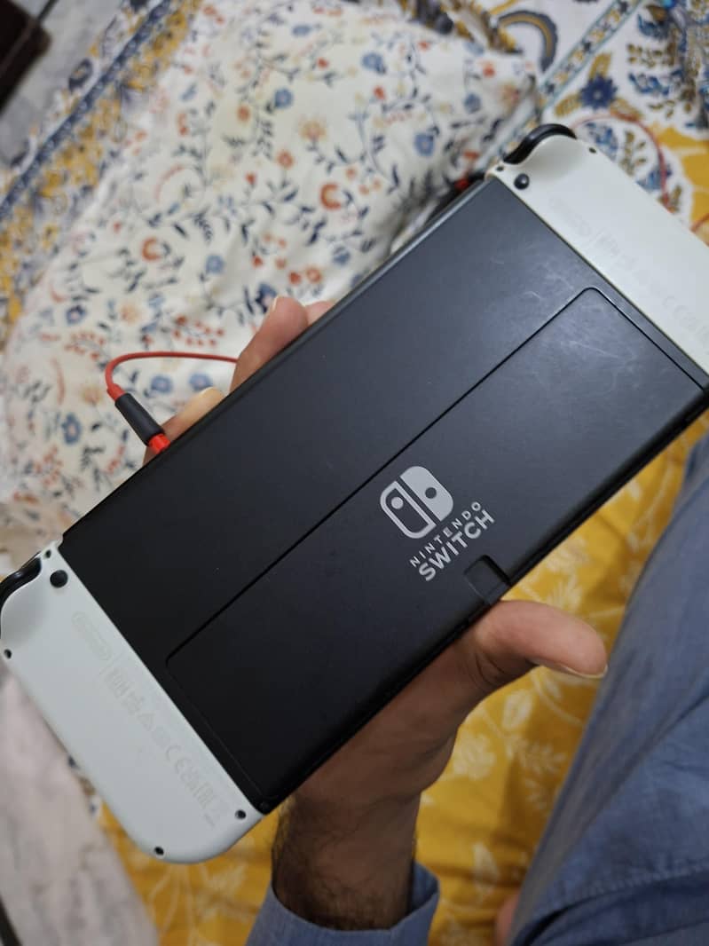 Nintendo Switch OLED 4