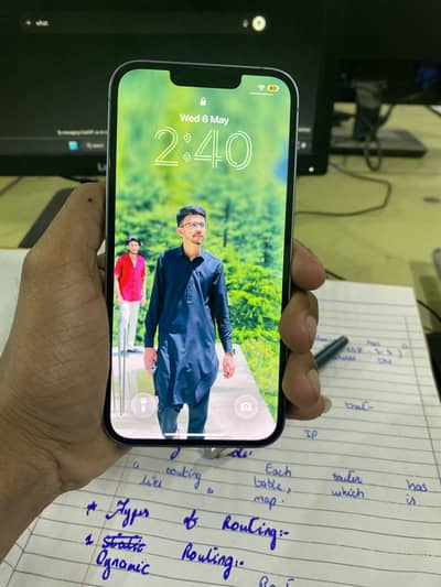 Apple iPhone 14