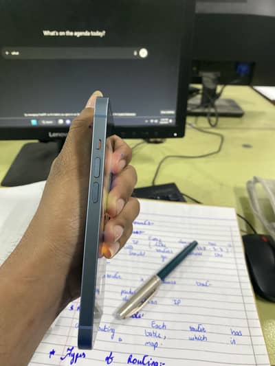 Apple iPhone 14