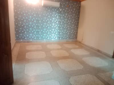 10 Marla Portion For Rent Only For Students Or Job Holdrs