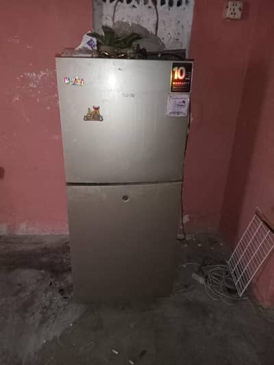 Haier HRF-216 (Metallic finish): Price Rs. 45,000