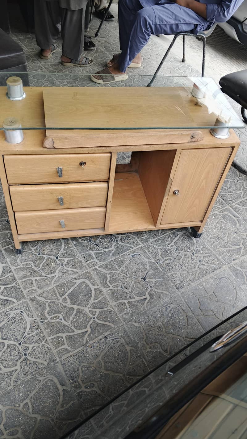 Computer Table 0