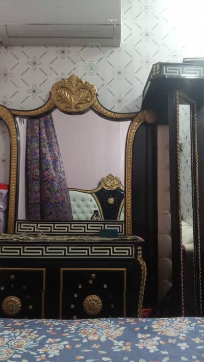 dressing table