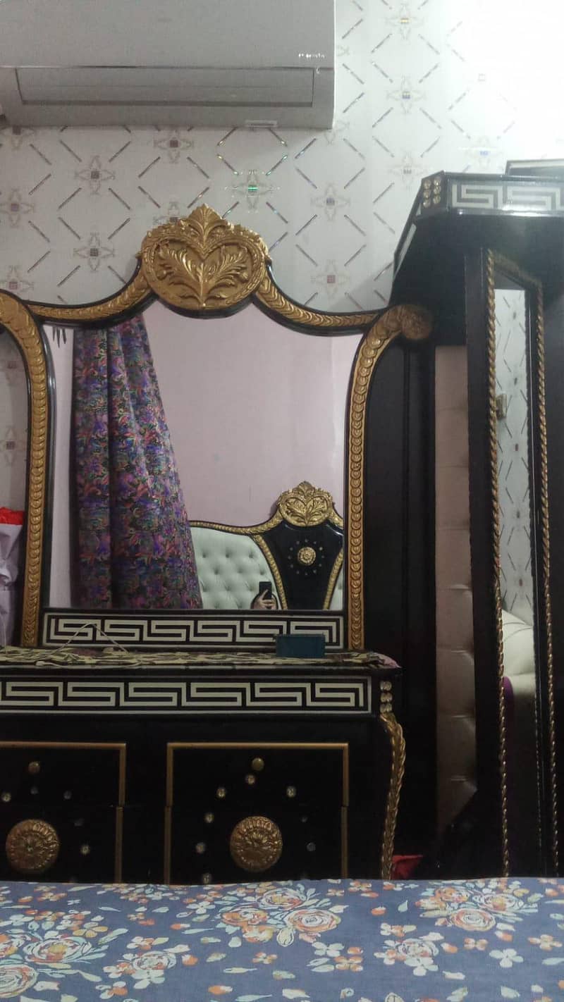 dressing table 0