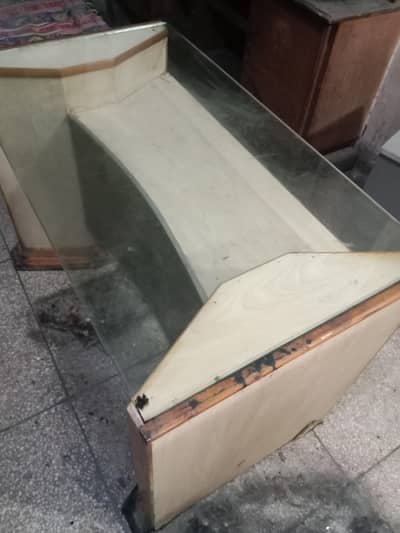 computer table  very good condition