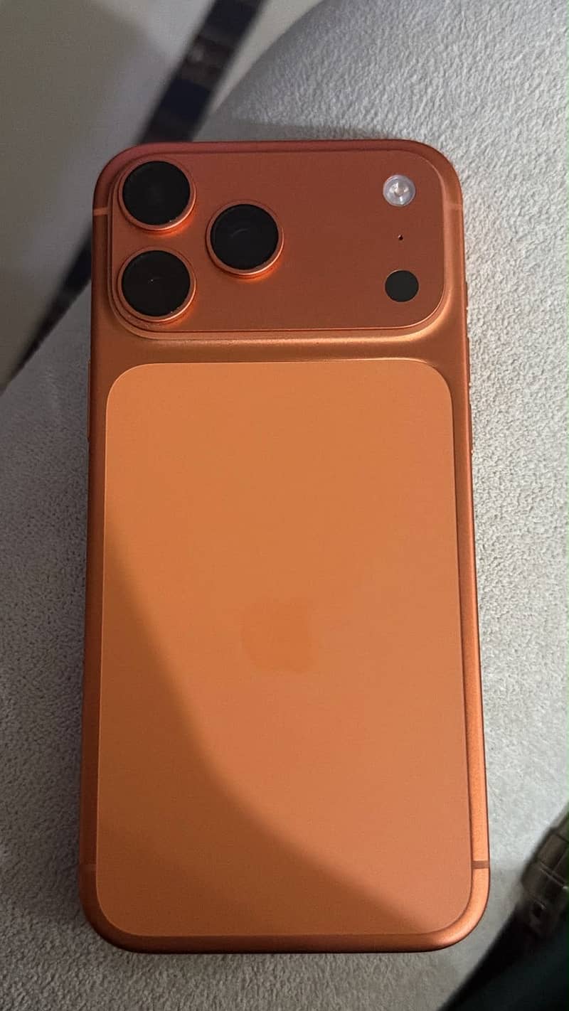 Apple iPhone 17 Pro Max 0