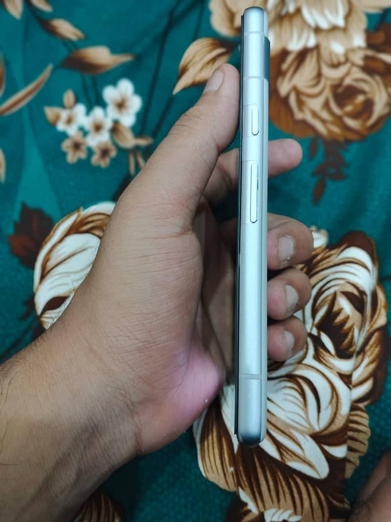 Google Pixel 7a 3