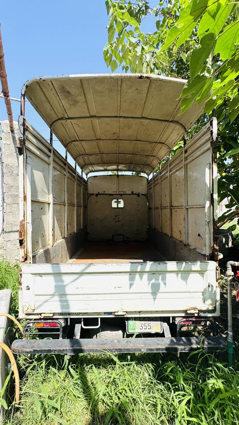 DYNA Pickup Van 5