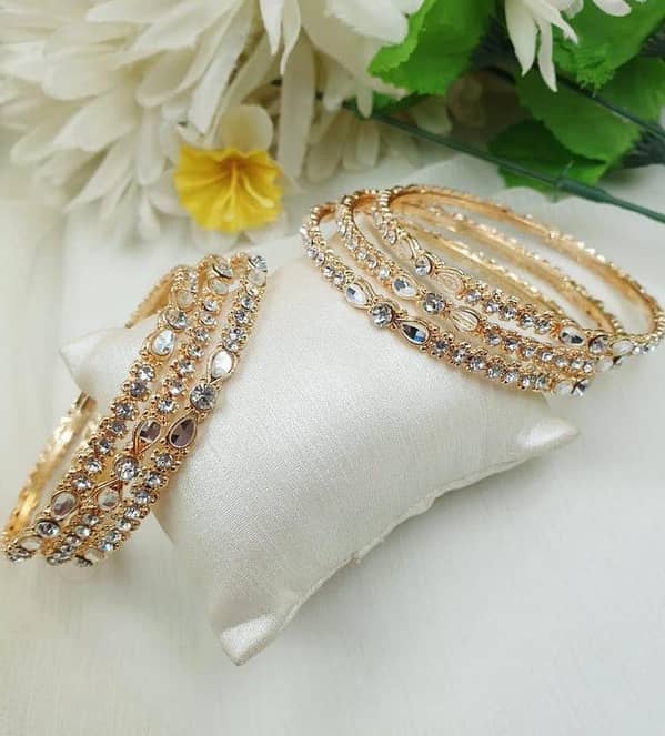 Kundan Bangles for Girls/Women, 6-Piece Set in Gold-Plated Finish
