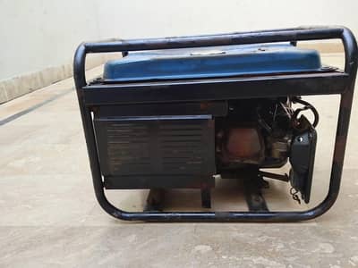 A good condirion generator 3 KW  . Ready for sale.