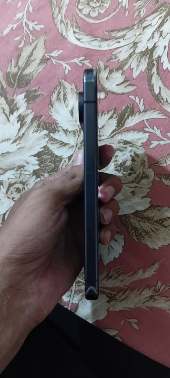 Google Pixel 9 7