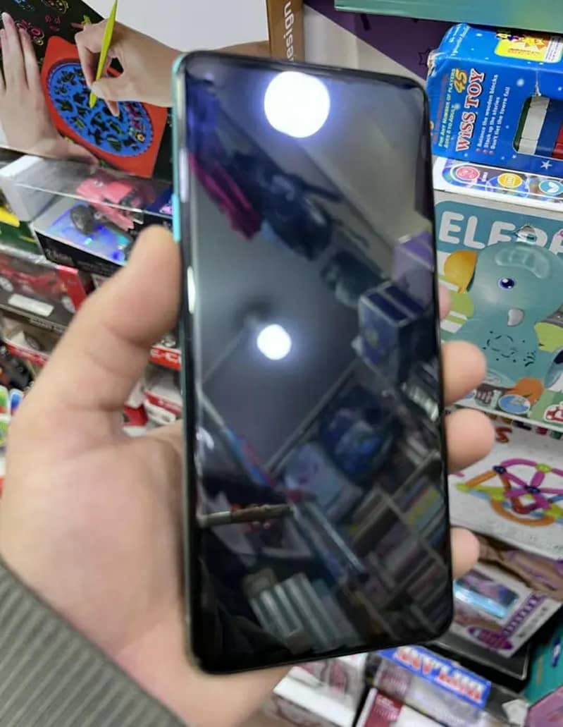 One Plus 8T 1