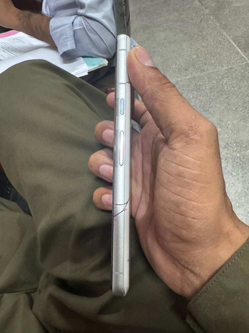 Google Pixel 7 3