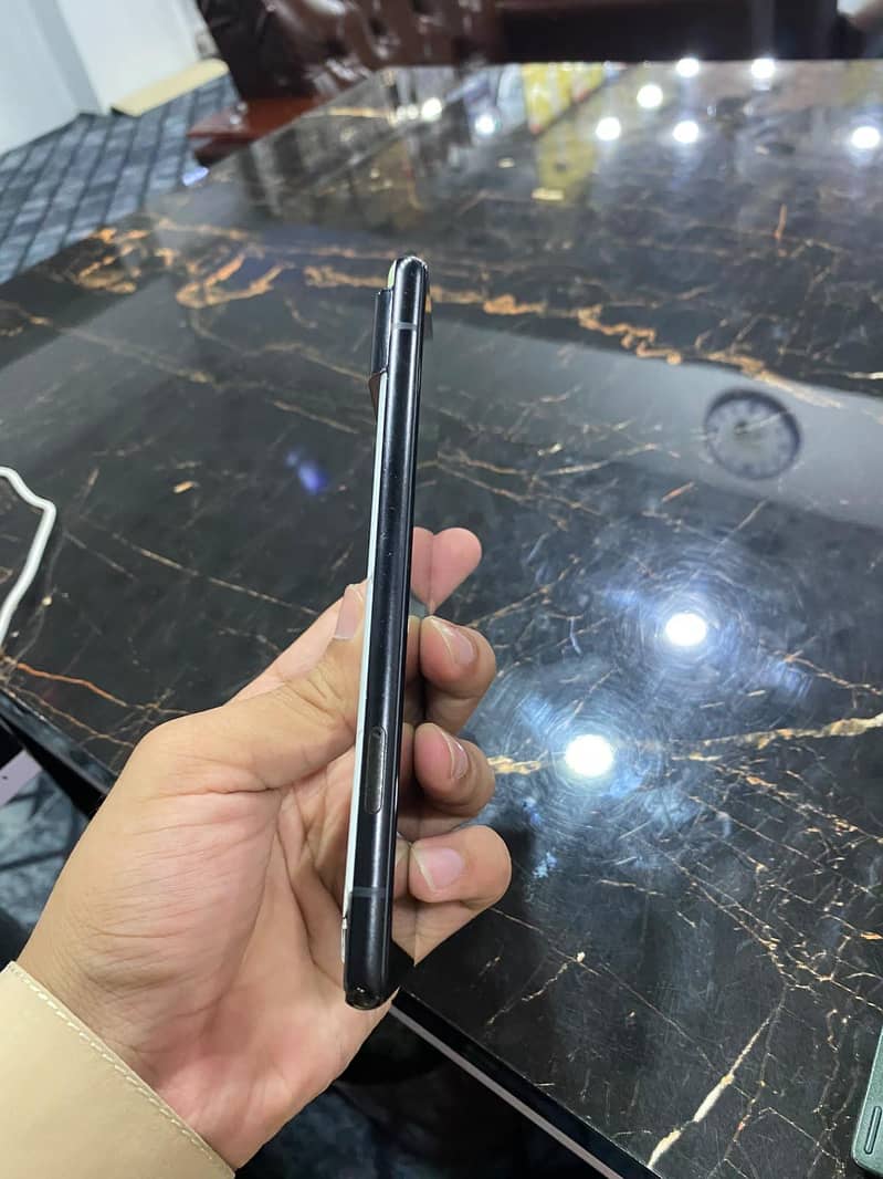 Google Pixel 6 4