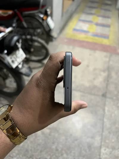 Realme 15T
