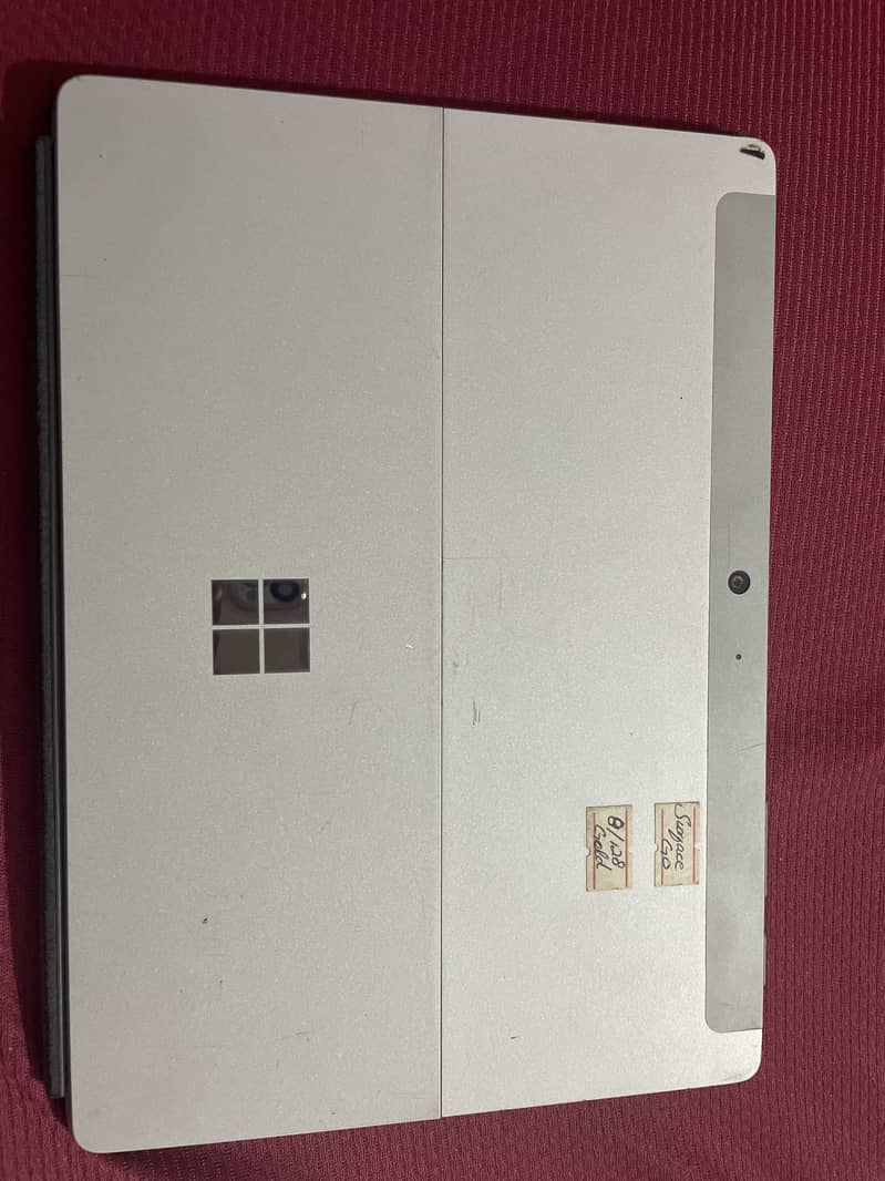 Microsoft surface Go 9