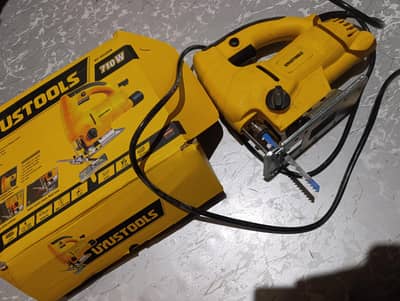 Jigsaw Machine for wood cutting
