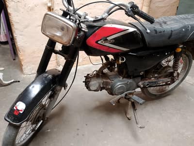 Honda point 70 1982 model| original point |Seald engine | no documents