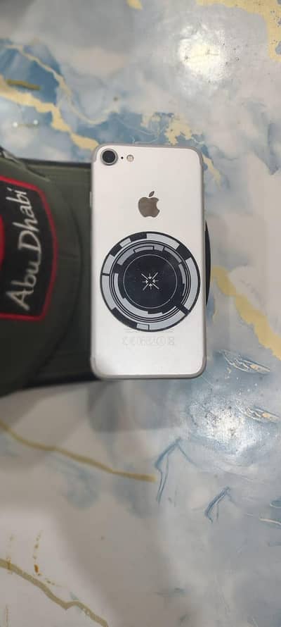 Apple iPhone 7