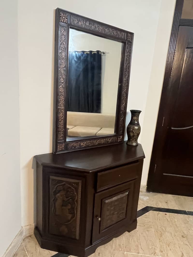 Console table woth mirror 2