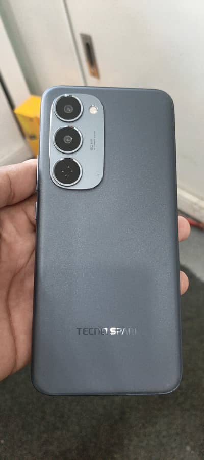 Tecno spark 40 pro plus