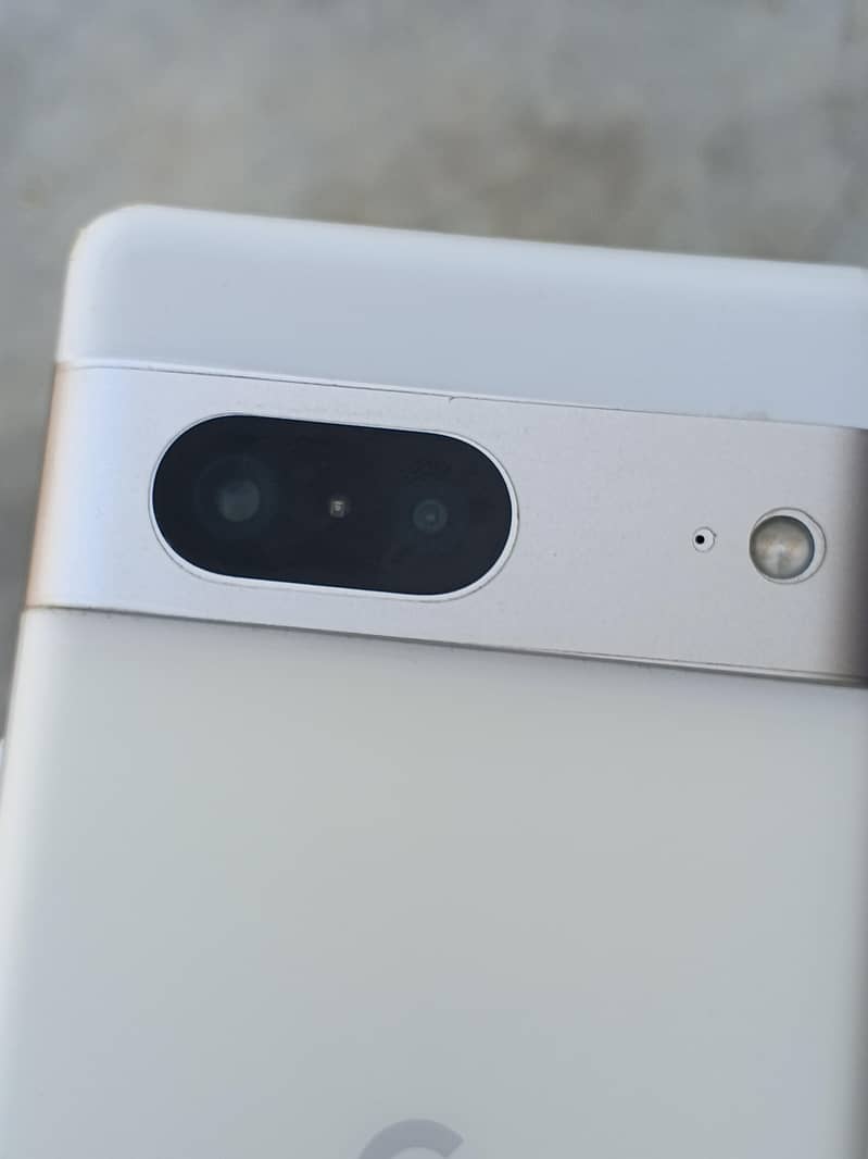 Google Pixel 7 5