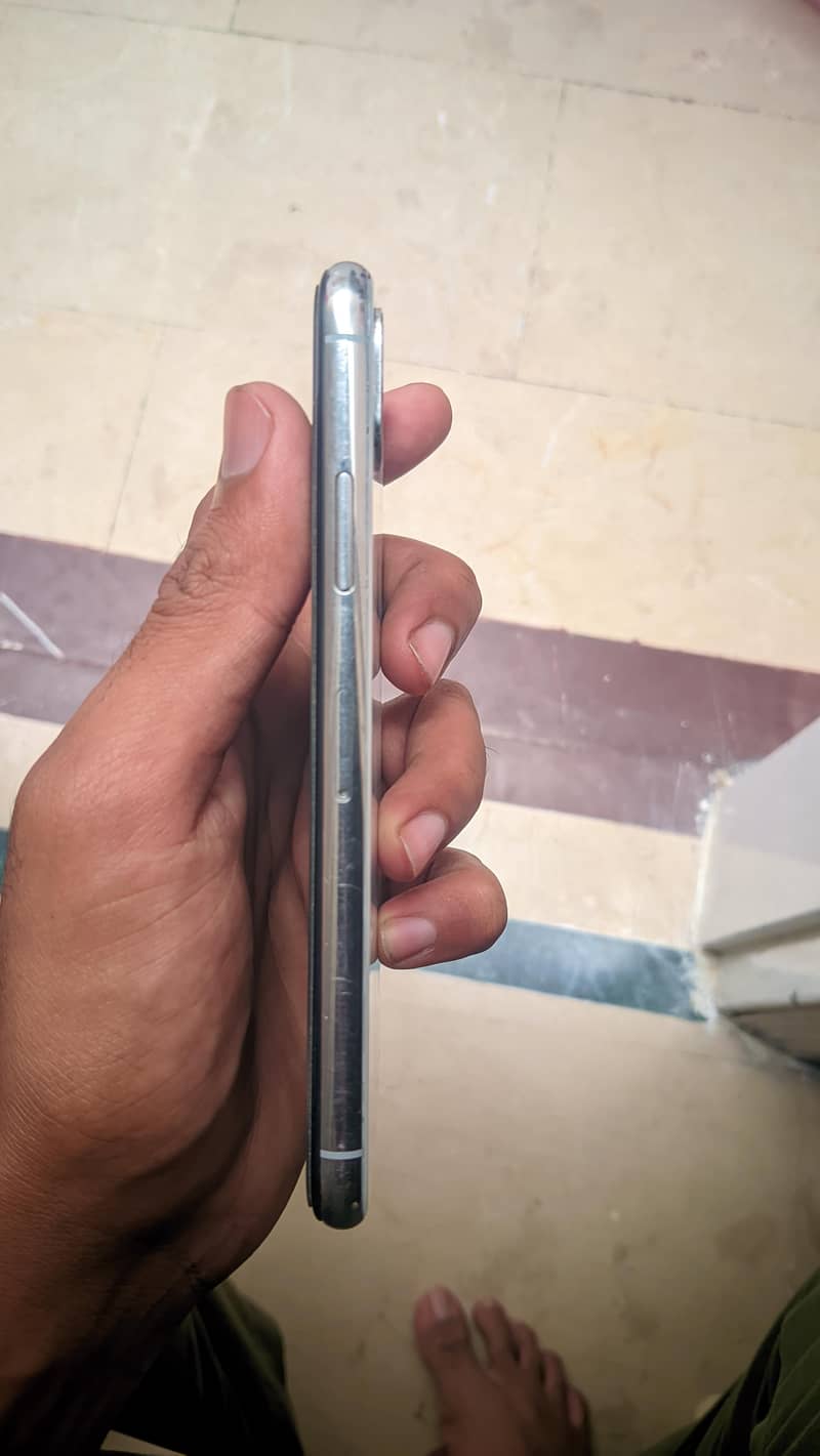 Apple iPhone X 2