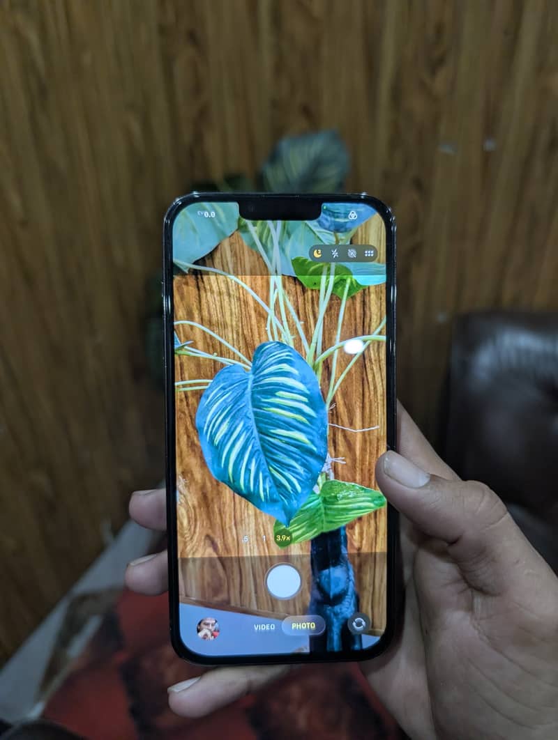 iPhone 13 Pro Max 1