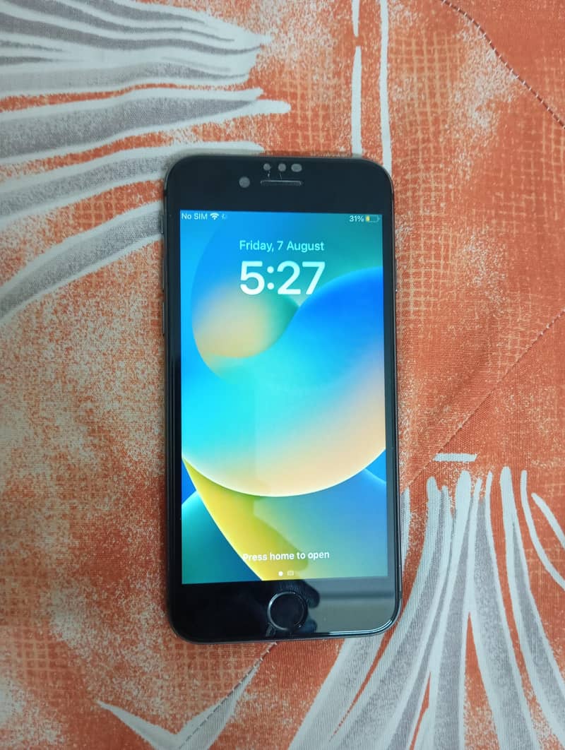 Apple iPhone 8 0