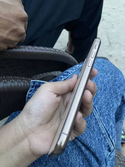Apple iPhone 11 Pro