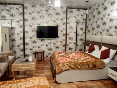 Daily weekly basis furnished & family-friendly couple room available