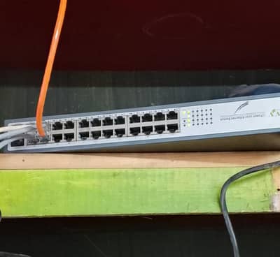 ivy poe switch 24 port