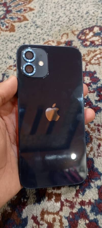 Apple iPhone 12