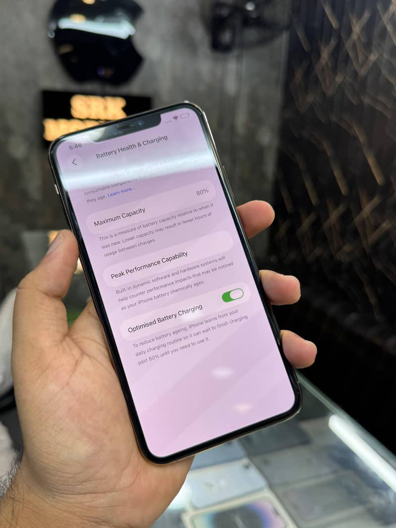 iPhone 11 Pro Max 3